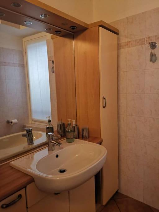 Casa Vacanze Il Tuffetto Olginate Exterior foto